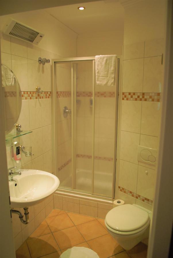 Hotel Am Bahnhof ไวล์บวร์ก ภายนอก รูปภาพ