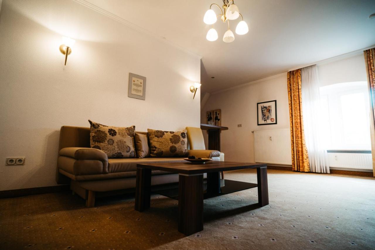 Hotel Am Bahnhof ไวล์บวร์ก ภายนอก รูปภาพ